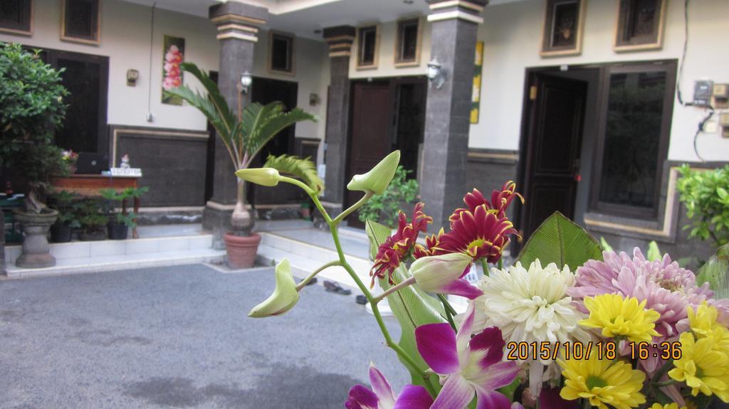 Bali Semesta Hostel Kuta  Exterior photo